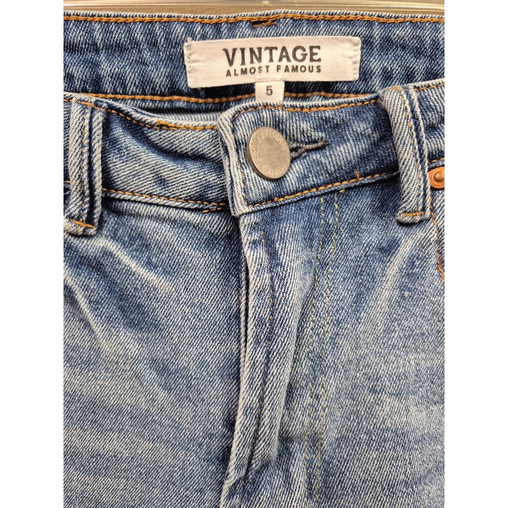 Womens 5 Almost Famous Vintage Distressed Straight Leg Jeans Raw Hem Wash W27.5 - Picture 2 of 6